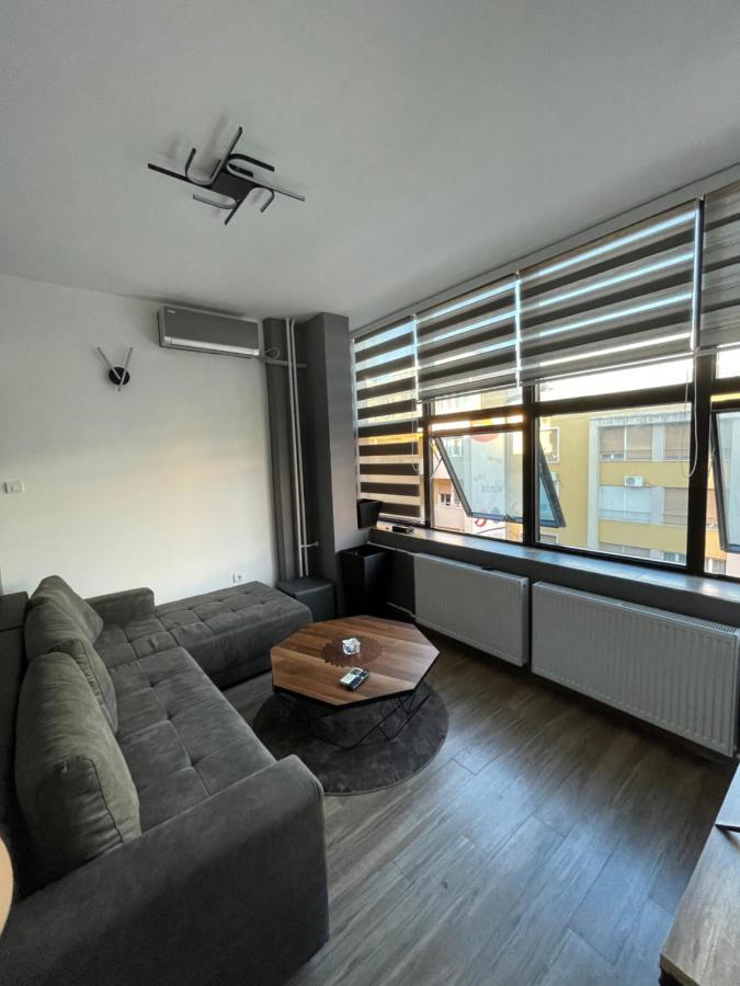 Enjoyment Apartment Ni Екстериор снимка